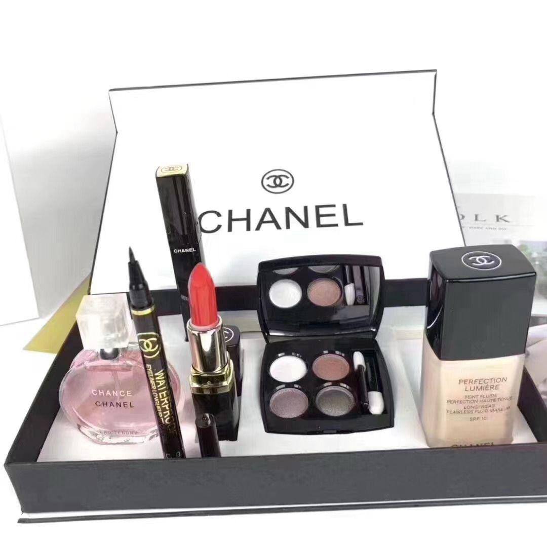 Chanel Box
New come 
6in 1
45 dhs🪙🌹

Zain17
♥️♥️♥️