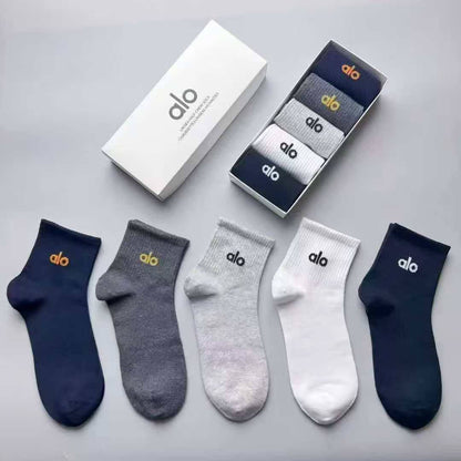 NEW CAME 
alo SOCKS 
30 dhs❤️

Zain40
♥️♥️♥️