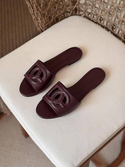 🩶 D&G 🩶
✨ New Collection
👠 36–41
💎 Premium Quality
🔥 Super Master
400 dhs💓

Zain198
♥️♥️♥️