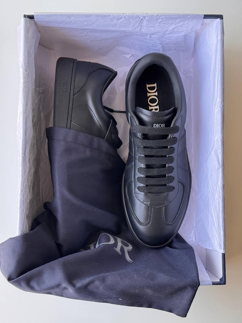 Dior B27 Uptown Sneaker
*AAA quality*
*size:40 to 46*
500 dhs❣️

Zain185
♥️♥️♥️