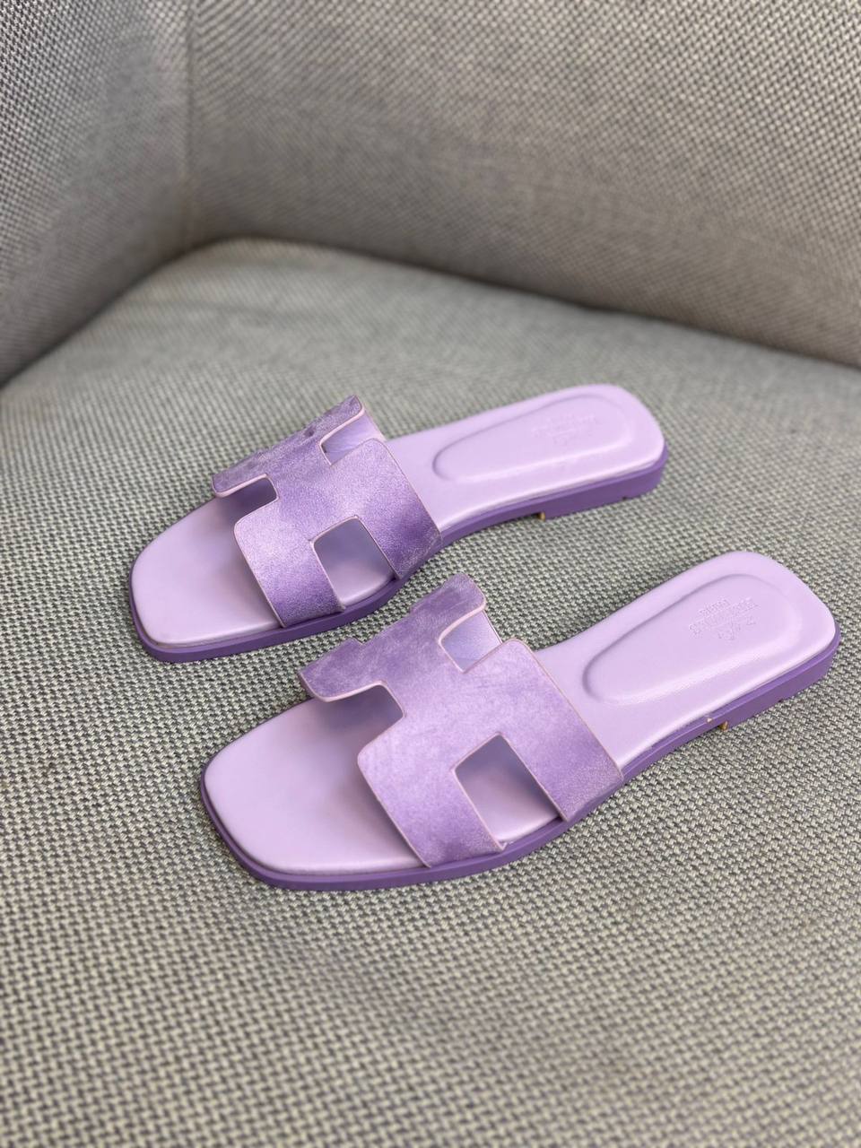 Hermesn
Size 36-41
100 dhs✅
High Quality

Zain55
♥️♥️♥️