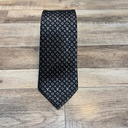 TIE
Master🌺🌺
180 dhs✅

Zain202
♥️♥️♥️