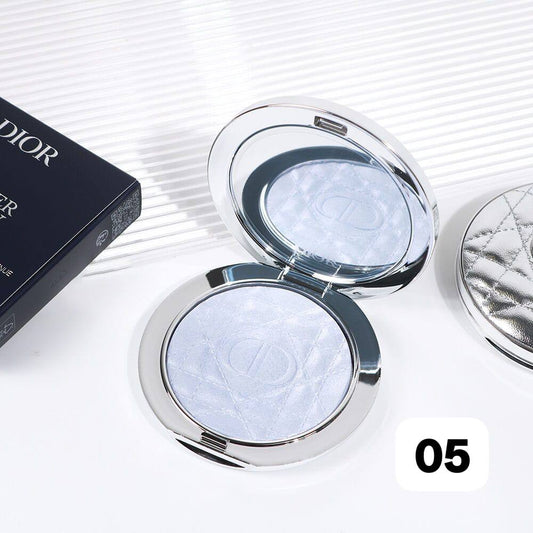 DIOR LUMINIZER
45 dhs✅

Zain01
♥️♥️♥️