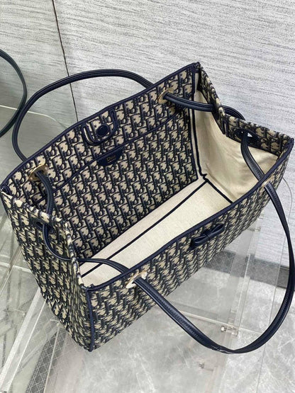 Chanel
Dior
LV
Full Package
Super Master Bags✅✅
For Price 👇 WhatsApp✅
0568585901 
0507557372
0552275751 Owner Zain 👌

Zain274
♥️♥️♥️