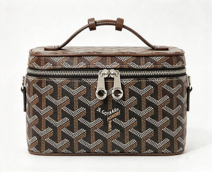 GOYARD

best quality 
with box
100 dhs🇦🇪🇦🇪🇦🇪

size17CM

Zain290
♥️♥️♥️