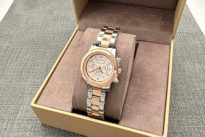 Mk ladies 

1 ps
45 dhs🇦🇪🇦🇪

Zain45
♥️♥️♥️