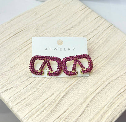Earring 🦋 Stainless steel 💯 Good quality 🍁

 With black boxes 📦 
20 dhs🇦🇪🇦🇪🇦🇪


With normal box 🗃️

 And paper bag 🛍️ 

30 dhs🇦🇪🇦🇪

Zain216
♥️♥️♥️