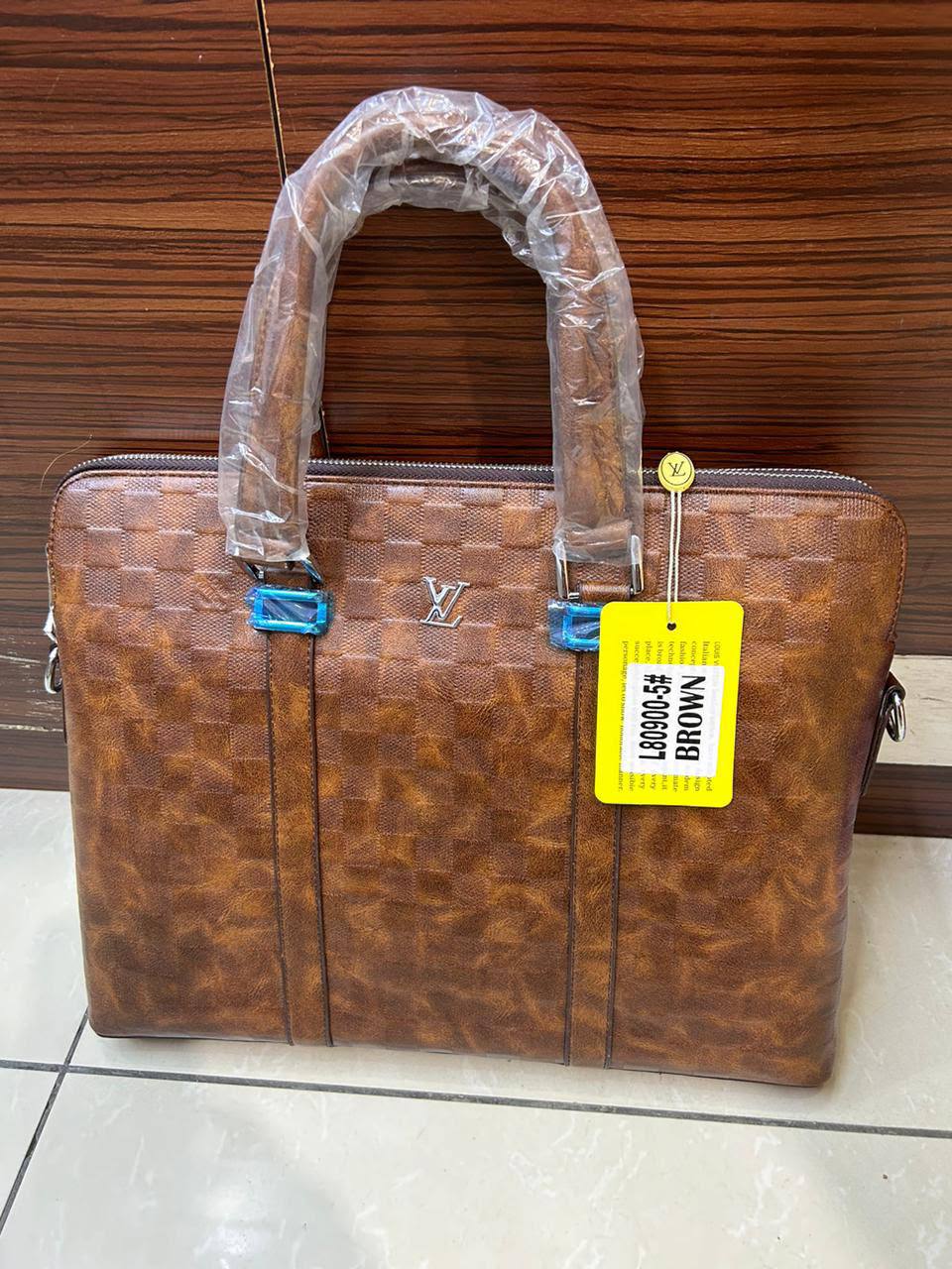 Laptob Bags
110 dhs✅

Zain190
♥️♥️♥️