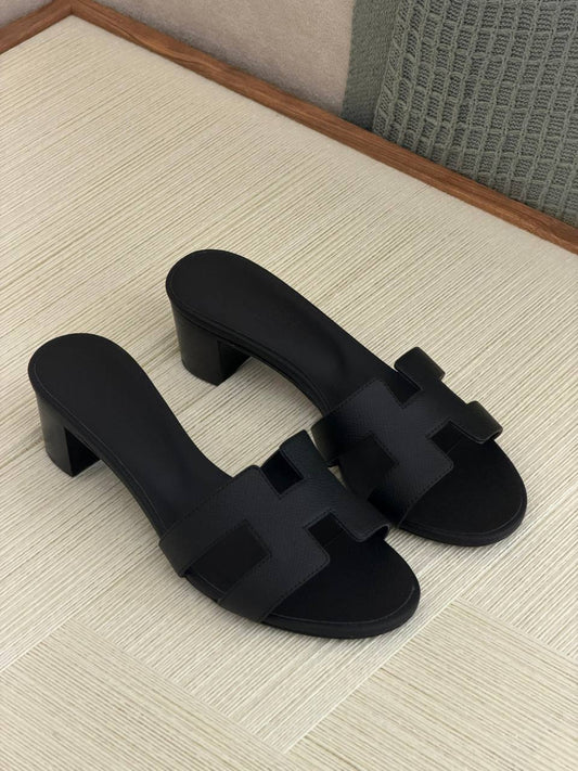HERMES

QUALITY: SUPER MASTER 💥😍

SIZE:36 TO 42🥰💥

450 dhs🇦🇪🇦🇪

Zain319
♥️♥️♥️
