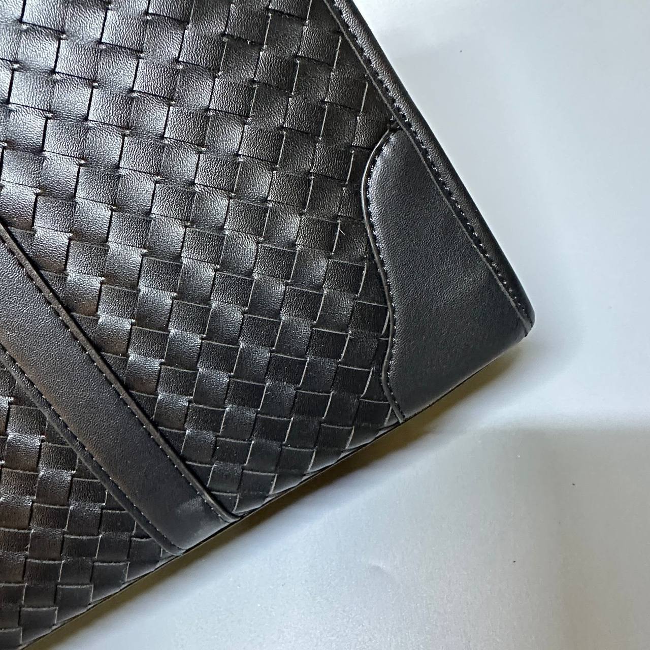 BOTTEGA LAPTOP BAG COPY ONE NEW CAME 
210 dhs🇦🇪🇦🇪

Zain295
♥️♥️♥️