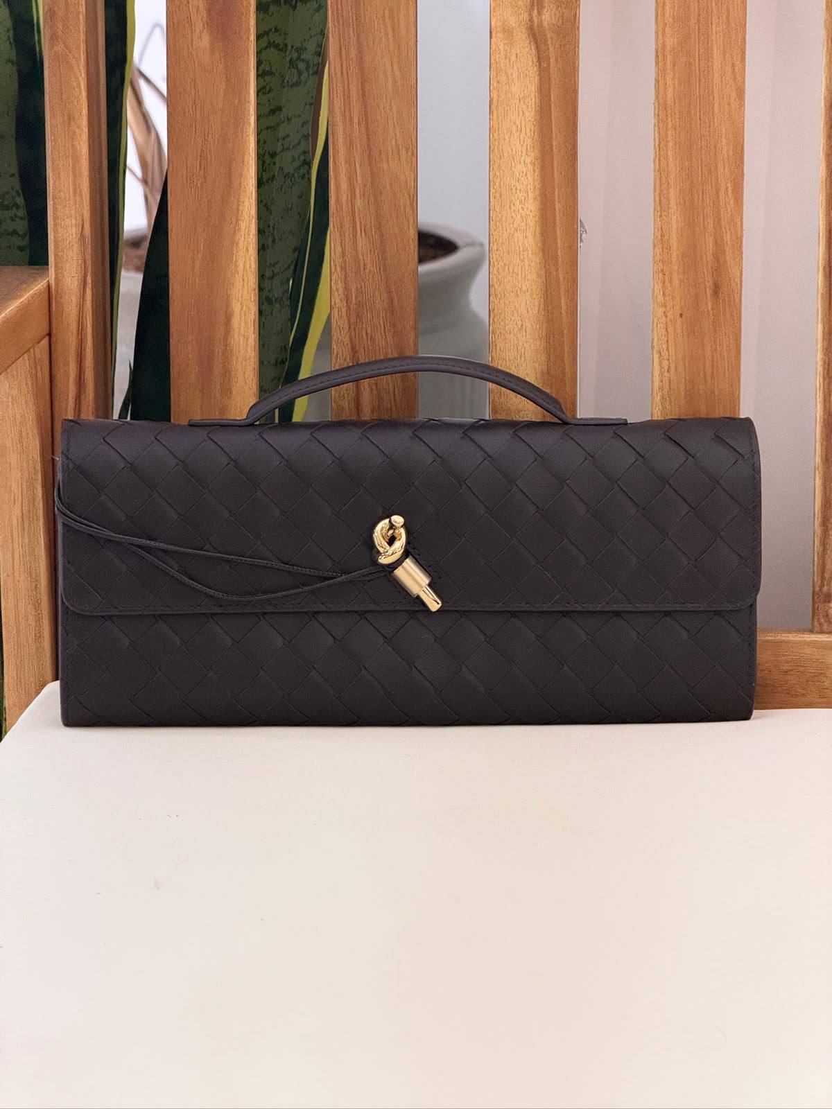 BOTTEGA VENETA 💫
VIP Quality ⚡️
Original Packing 🎁
Size 31CM📏
For Price 👇 WhatsApp✅
0568585901 
0507557372
0552275751 Owner Zain 👌

Zain321
♥️♥️♥️