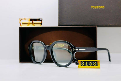 Tom Ford
60 dhs🌺

Zain29
♥️♥️♥️