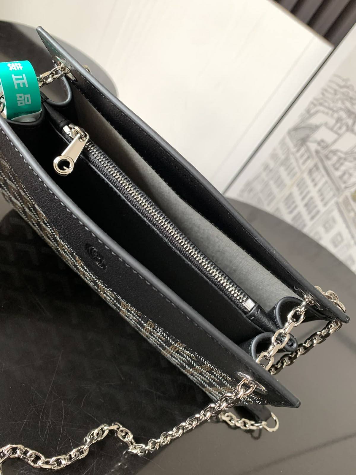 Goyard Goyardine Mini Rouette Structure✅*
*Size 20 cm*
For Price 👇 WhatsApp✅
0568585901 
0507557372
0552275751 Owner Zain 👌

Zain274
♥️♥️♥️