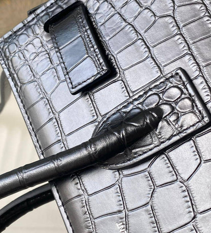 YSL 
COPY ONE 
 26CM 
140 dhs✅

Zain295
♥️♥️♥️