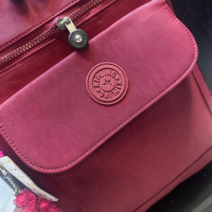 Kipling luggage 

good quality 

special offer 

120 dhs…🇦🇪🇦🇪
Zain295
♥️♥️♥️
