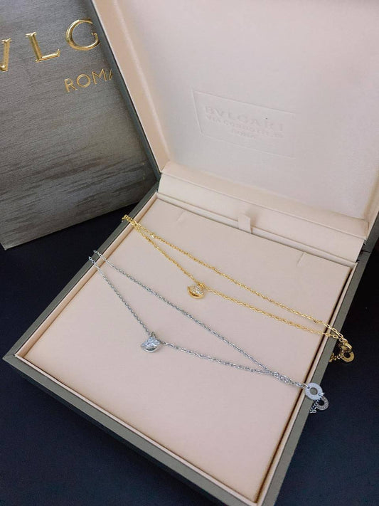 BVLGARI SET
MASTER ✨💫
NECKLACE BRACELET
EARRINGS
130 DHS✅

WITH NORMAL BOX AND PAPER BAG🎁

Zain89
♥️♥️♥️