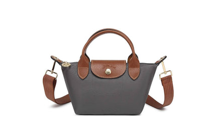 NEW CAME 

LONG CHAMP 

BAG GOOD QUALITY 

65 DHS🇦🇪🇦🇪🇦🇪

 SIZE: 25-12-9cm

Zain40
♥️♥️♥️