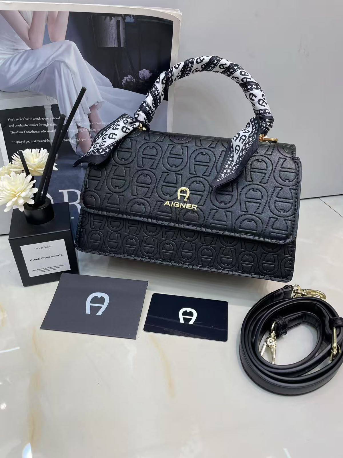 Aigner
110 dhs✅
withbox

Zain143
♥️♥️♥️