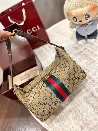 GUCCI 

NEW CAME 
GOOD QUALITY 

95 dhs❣️

Zain39
♥️♥️♥️