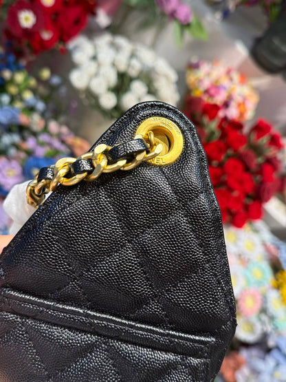 Chanel
110 dhs✅

Zain44
♥️♥️♥️