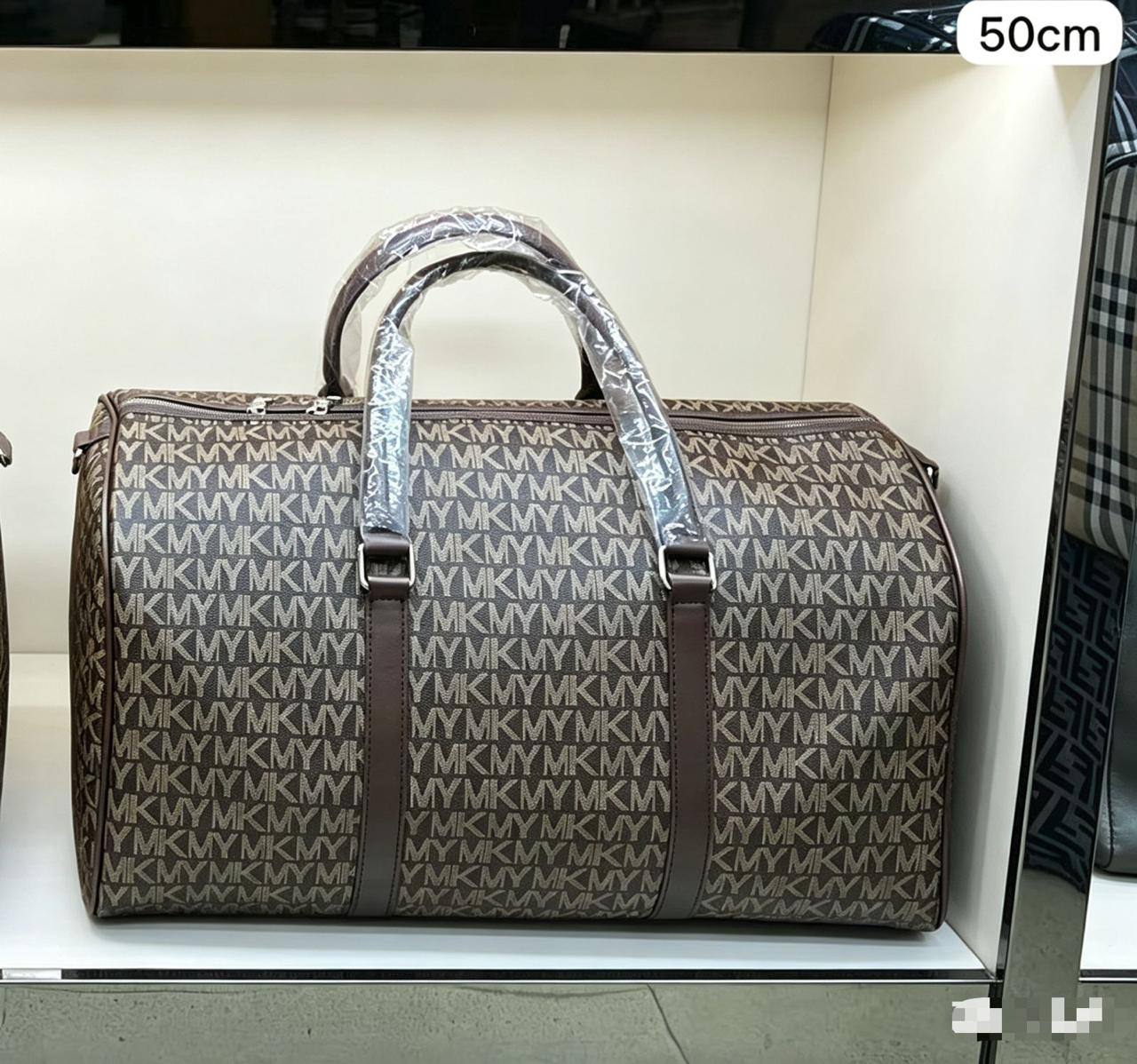 ✈️ Brand Travel Bag
Good quality
Size : 50 * 29 cm
65 dhs✅

Zain115
♥️♥️♥️