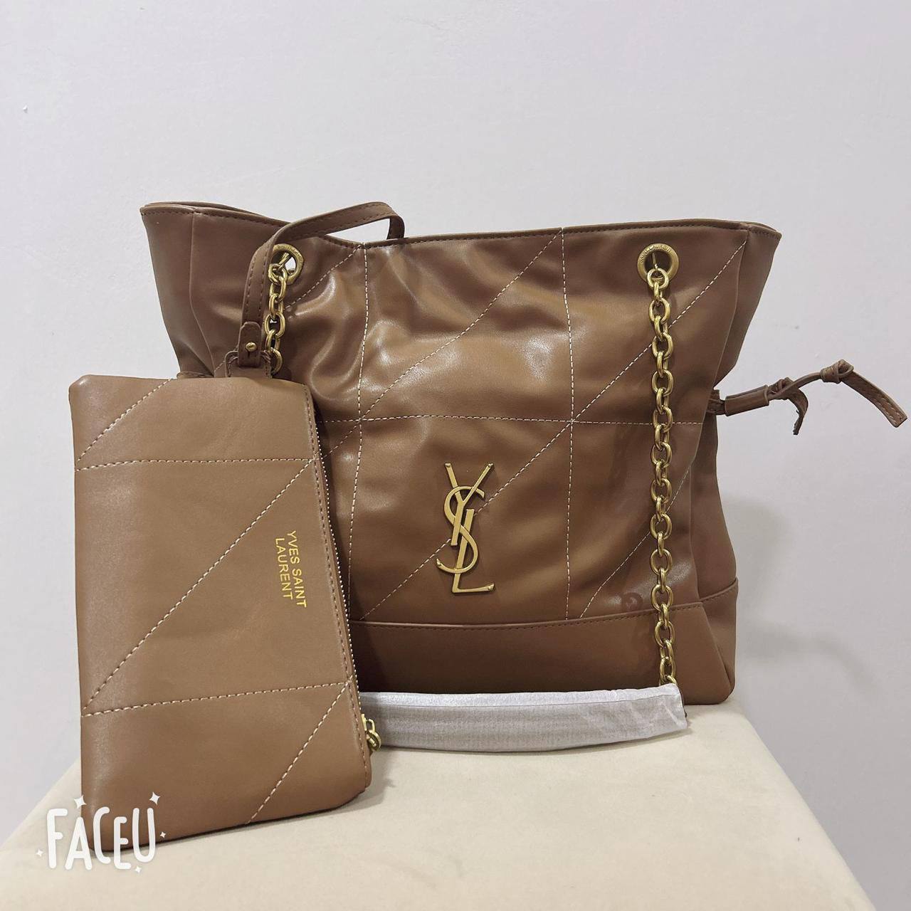 YSL
34* 28 * 11  cm
80 dhs✅

Zain17
♥️♥️♥️