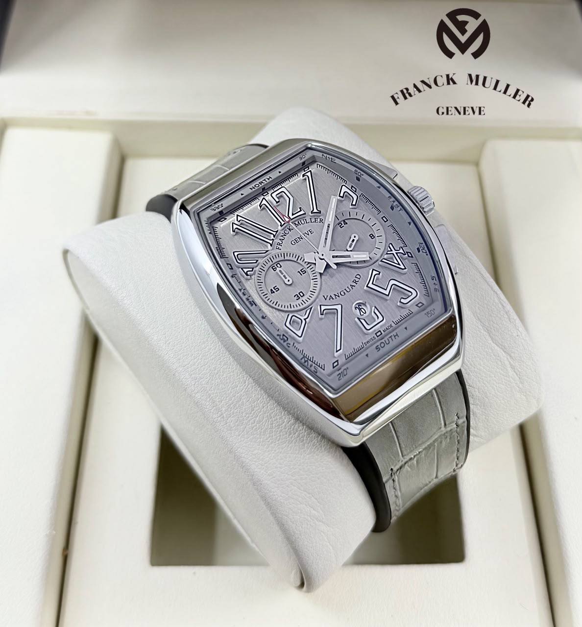 FRANK MULLER 

for Men 

CHRONOGRAPH

120 dhs🇦🇪

Zain29
♥️♥️♥️