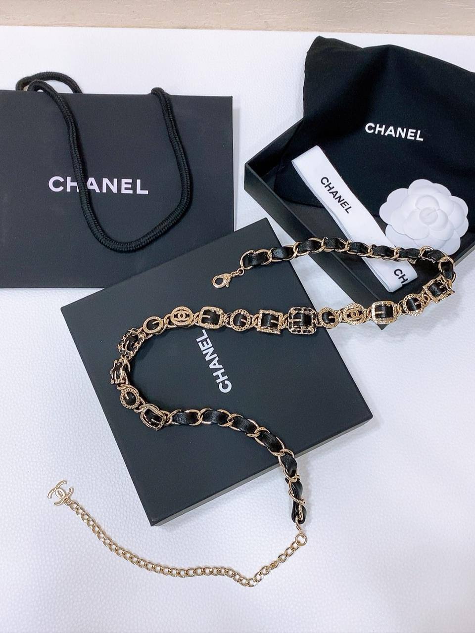Chanel

Master quality

380 dhs🇦🇪🇦🇪

Zain164
♥️♥️♥️