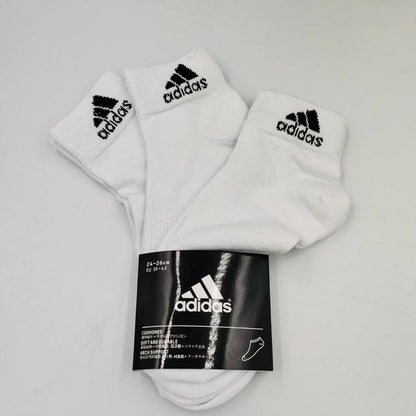 NEW CAME 
NIKE,, ADIDAS 
SOCKS 
20 dhs🪙🌨️
1 CARD 3 PAIRS

Zain40
♥️♥️♥️