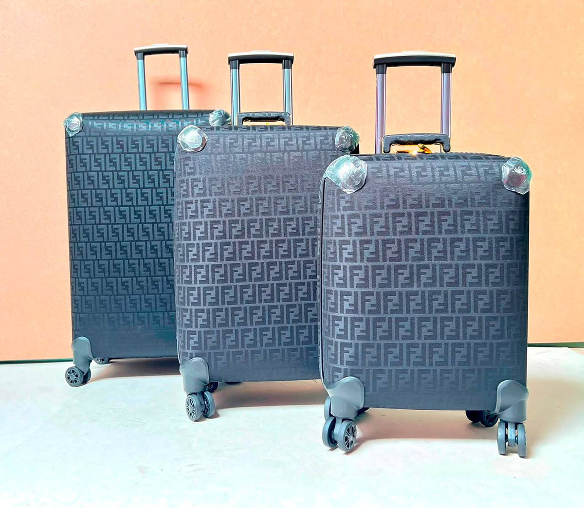 Travel Bags Set
Master💓💓
3in1
650 dhs✅✅

Zain341
♥️♥️♥️