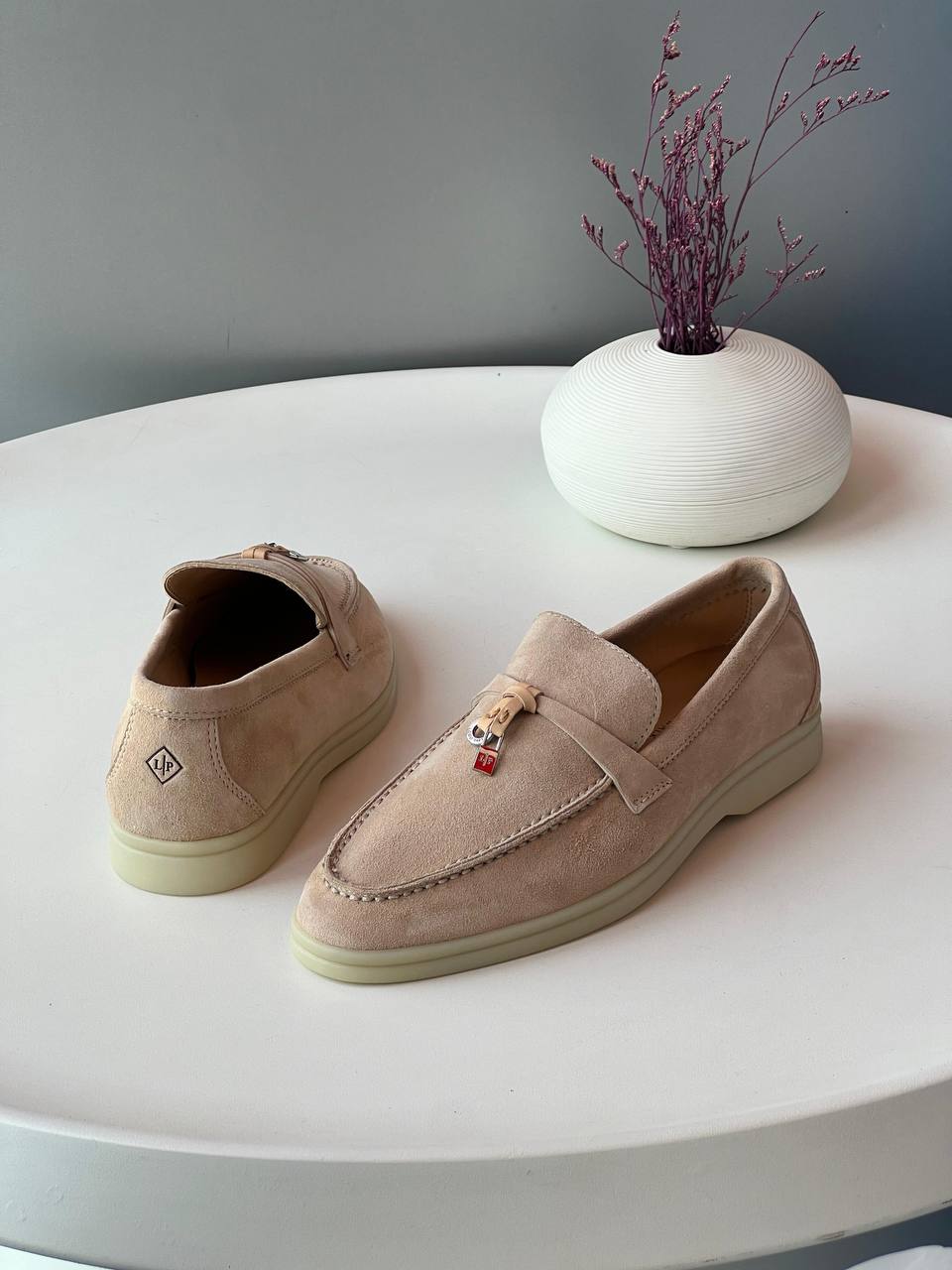 Loro Piana
Size 36-41
_Super master high quality_🪡
450 dhs✅

Zain176
♥️♥️♥️