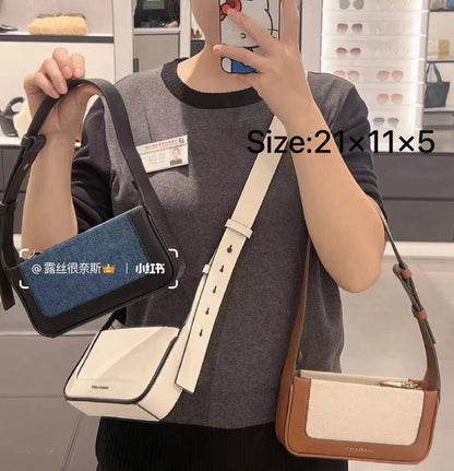 CK
90 dhs🪙🖤
Size: 21×11×5

With box
🎁🎁🎁

High quality

Zain07
♥️♥️♥️