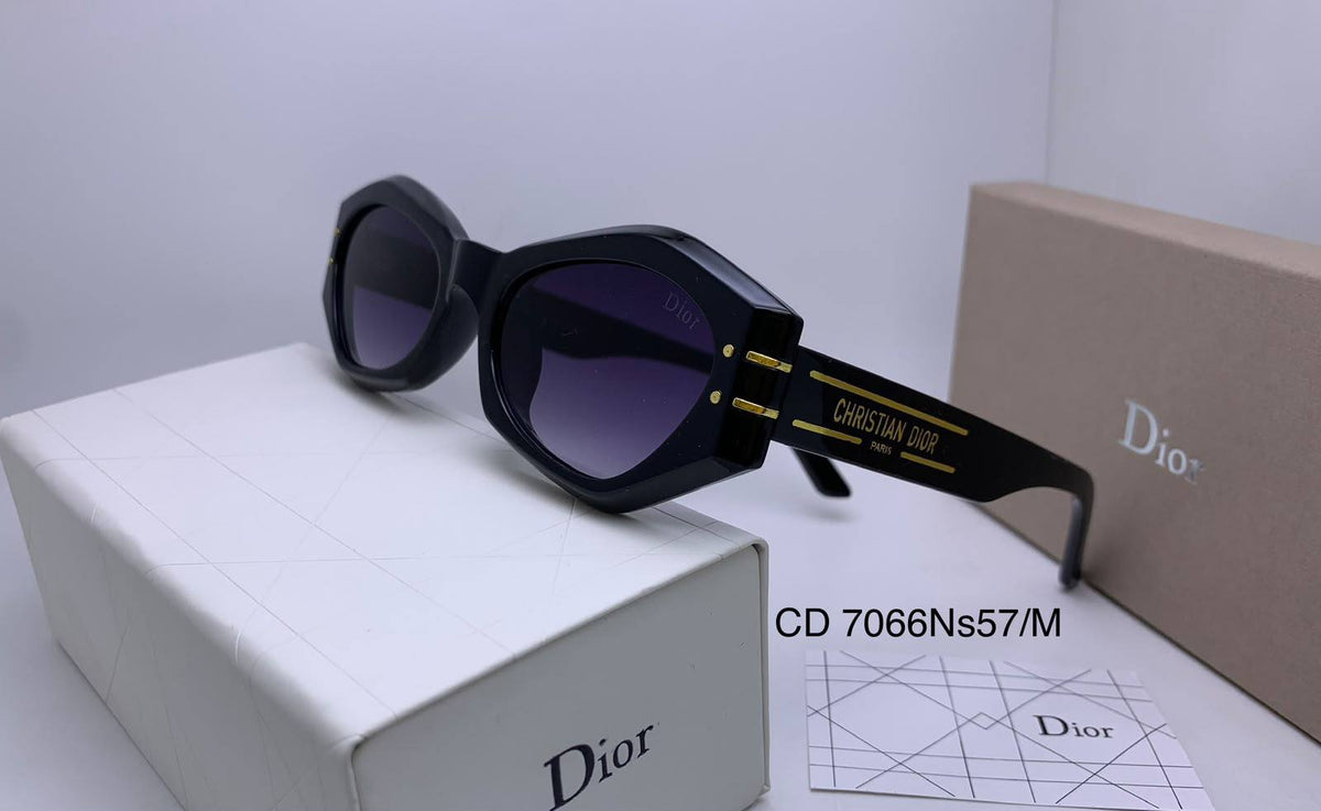 Ladies 

sunglasses 
70 dhs🇦🇪🇦🇪

Zain126
♥️♥️♥️