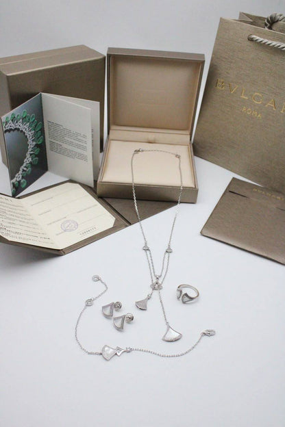necklace and bracelet

120 dhs🇦🇪🇦🇪🇦🇪

Zain122
♥️♥️♥️