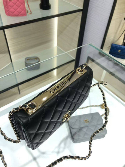 Chanel Lambskin Quilted 
Trendy CC Wallet On Chain WOC Black

Size 20 cm

For Price 👇 WhatsApp✅
0568585901 
0507557372
0552275751 Owner Zain 👌

Zain274
♥️♥️♥️