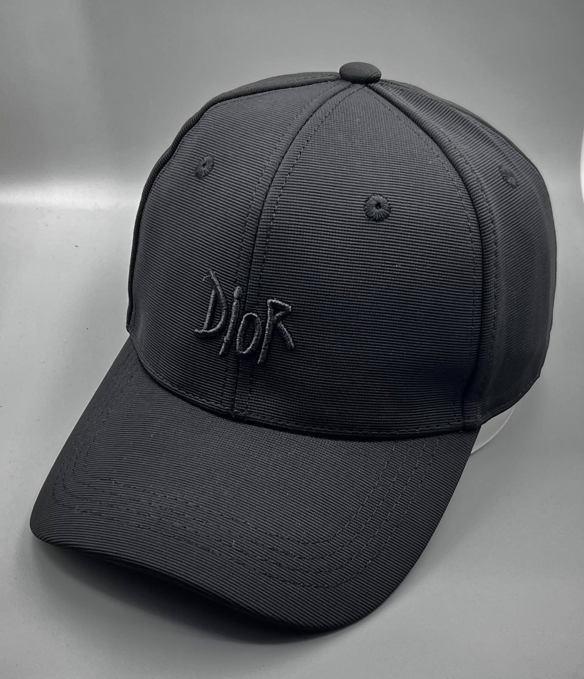 Caps

Gucci
LA
Balenciaga
Versace 
Balman
Dior
Dakley
Tommy


35 dhs🇦🇪🇦🇪

Zain182
♥️♥️♥️