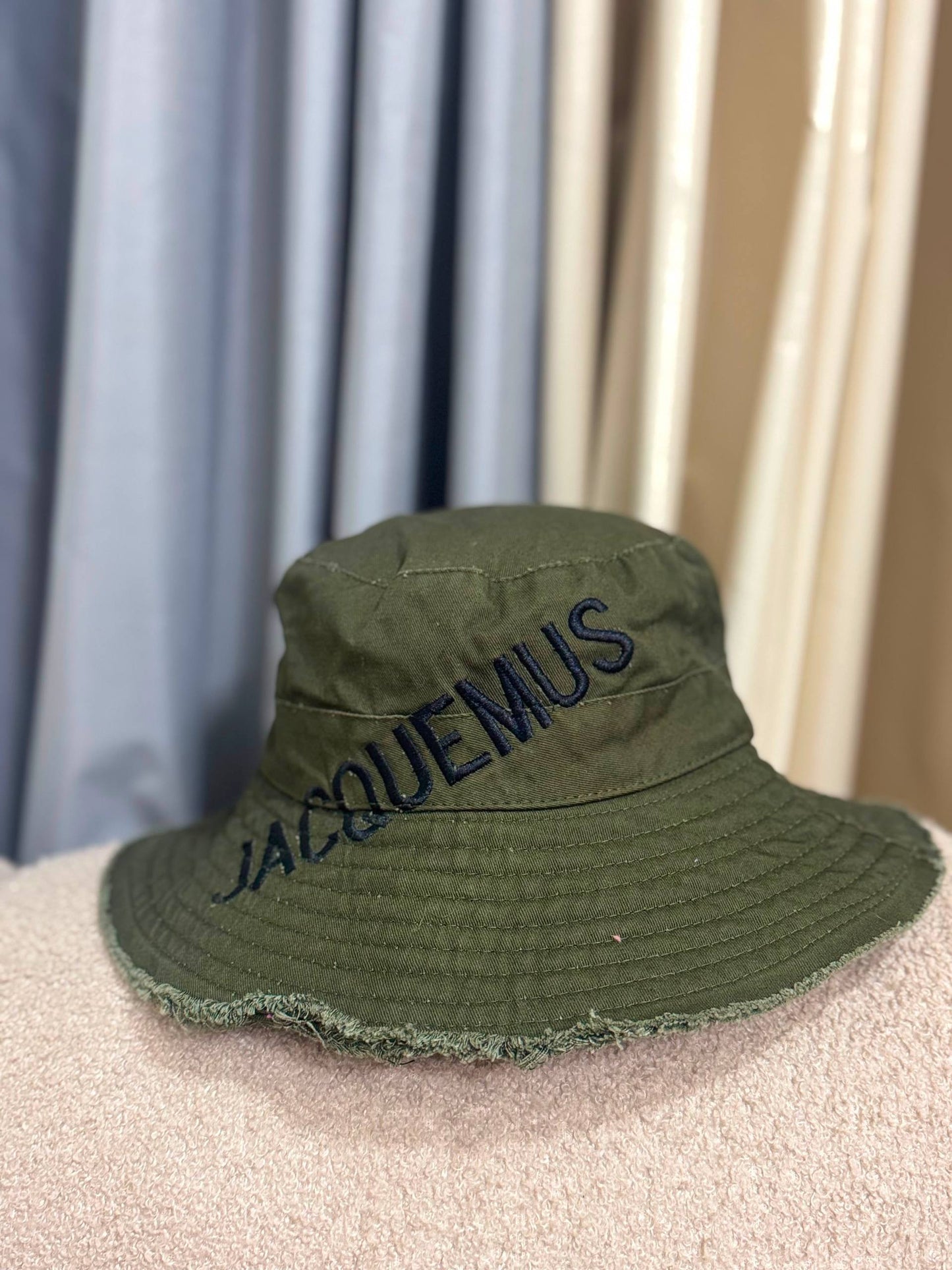 JACQUEMUS CAP
💙*VVIP QUALITY*💙
230 dhs✅

Zain281
♥️♥️♥️
