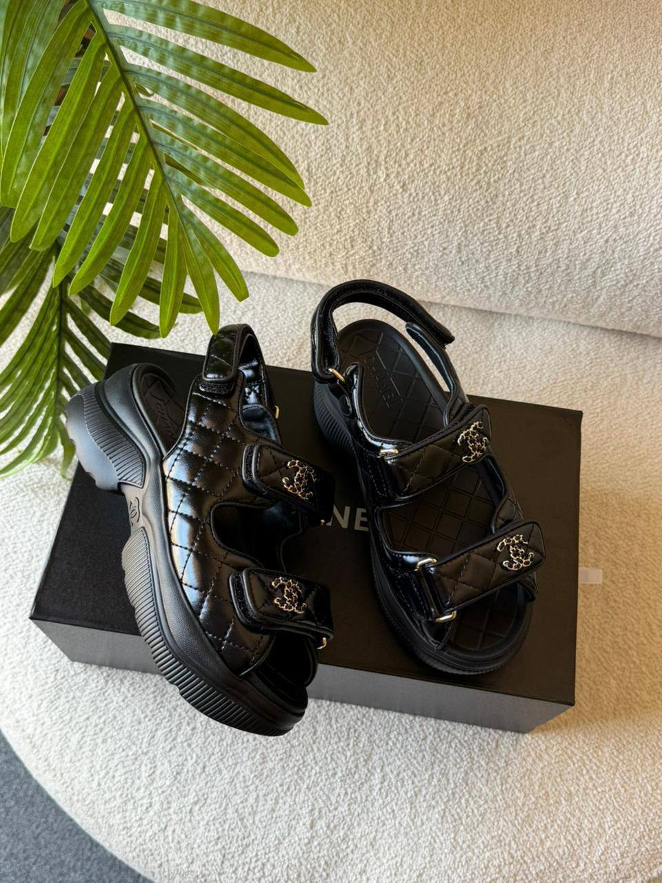 CHANEL 
SuperMaster Quality 💯
450 dhs✅
Size: 36-41💥

Zain171
♥️♥️♥️