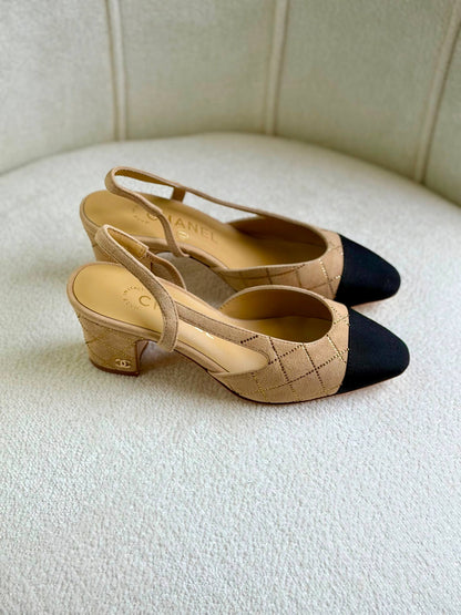 Chanel
Super *AAA* *+* Quality 💯 
With original packing🎁🎁
SIZE:36and41
Available now
450 dhs🇦🇪🇦🇪

Zain309
♥️♥️♥️
