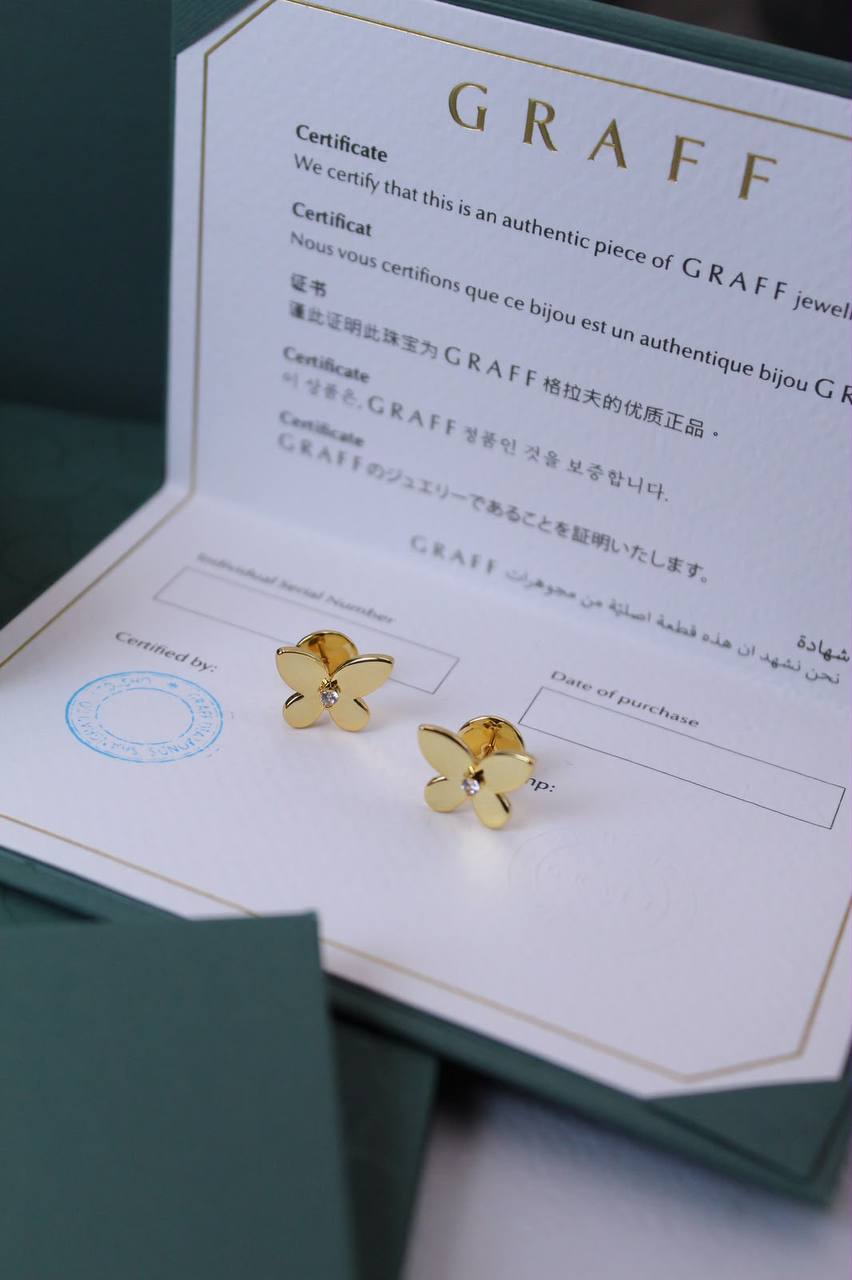 GRAFF
↗️ *Super Master Quality ®️*
Yellow Gold and Diamond Butterfly Necklace & Stud earrings 

*170 dhs🇦🇪🇦🇪* with *Normal* Box & bag

Zain208
♥️♥️♥️
