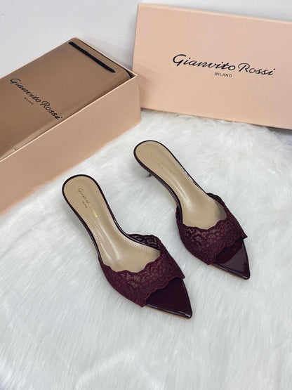GIANVITO ROSSI
3CM👠👠
size 36-37-38-39-40-41
High Quality 💯

110 dhs🇦🇪🇦🇪

Zain21
♥️♥️♥️