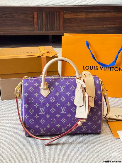 LV 
Master
250 dhs🌺

Zain10