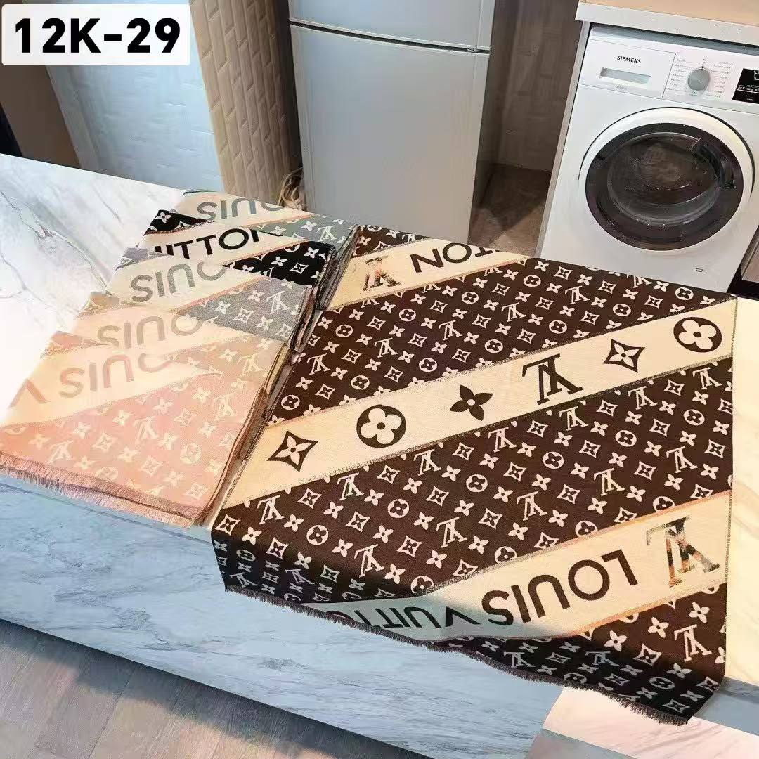Good quality 
Scarf 
45 dhs🇦🇪🇦🇪

Zain295
♥️♥️♥️