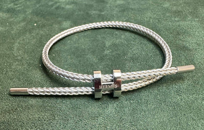 Hot moving 🔥🔥🔥 
Hermes UNISEX Bracelet. 
Water proof 💦💦💦
30 dhs❣️

Zain243
♥️♥️♥️