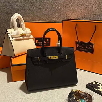 HERMES
Best quality with box
120 dhs✅
size 25Cm

Zain290
♥️♥️♥️