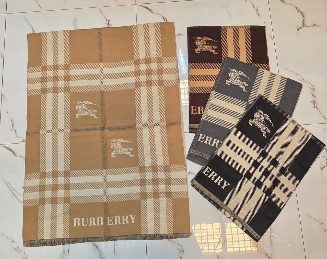 Scarf
40 dhs✅

Zain232
♥️♥️♥️