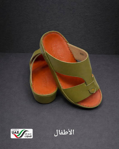 LEMBERTO KIDS ARABIC SANDAL MADE IN UAE

140 dhs🌺

SIZES : 31 to 37

Zain58
♥️♥️♥️