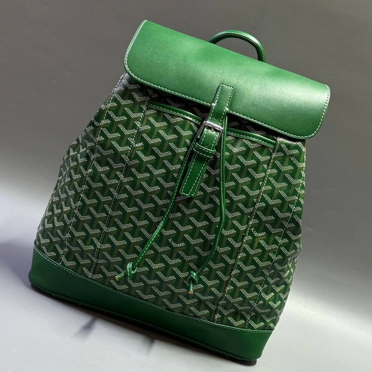 GOYARD 
BACKPACK & SILING BAG NEW CAME GOOD QUALITY 
140 dhs✅
SIZE: 37cm

Zain39
♥️♥️♥️