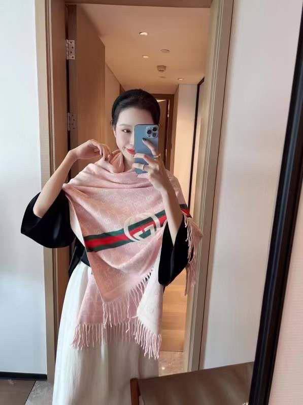 Coming new stock
Winter scarf 
45 dhs🪙🌨️

Zain93
♥️♥️♥️