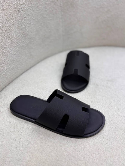 Hermes
110 dhs✅
Size 40-46

Zain55
♥️♥️♥️